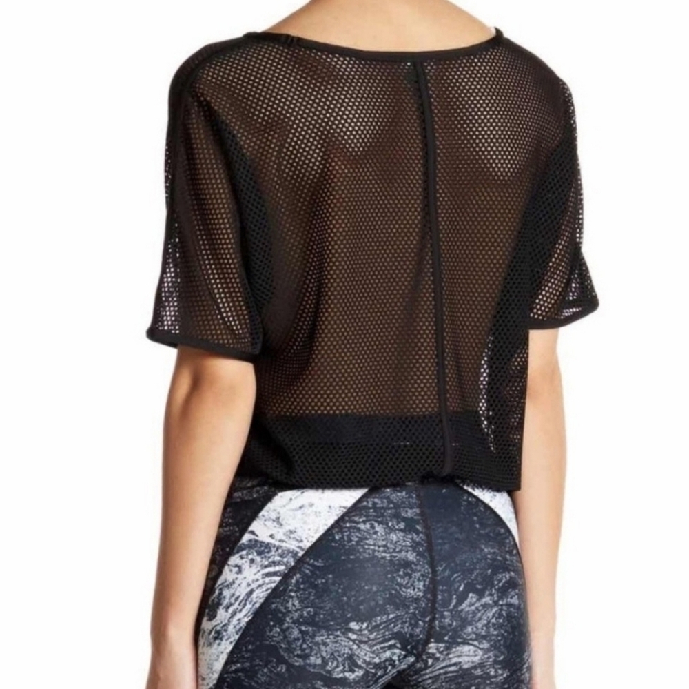Puma Active Training Cropped Mesh Top Size Medium - Picture 3 of 12